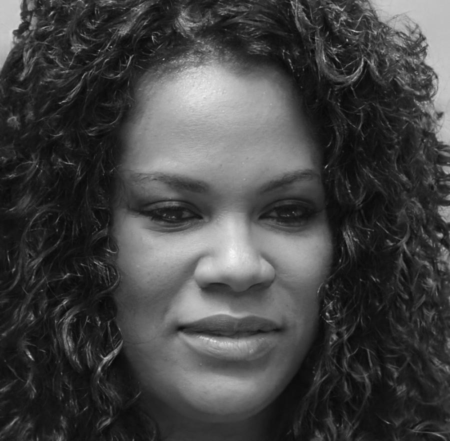 Marie Dubois, formatrice experte en finances personnelles